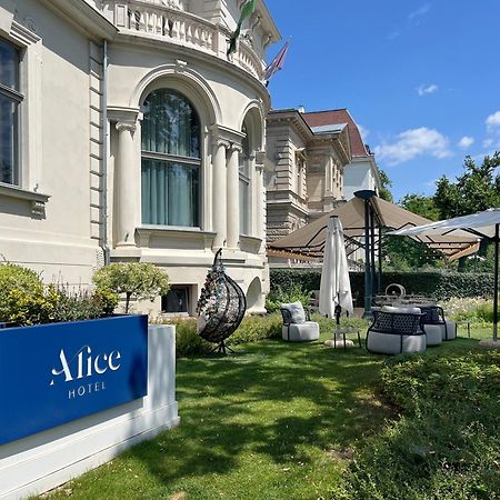 Alice Hotel Budapest Ngoại thất bức ảnh